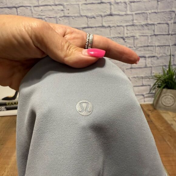 Lululemon Align High Rise Pant with Pockets 25"
Rhino Grey size 2 - Picture 6 of 11
